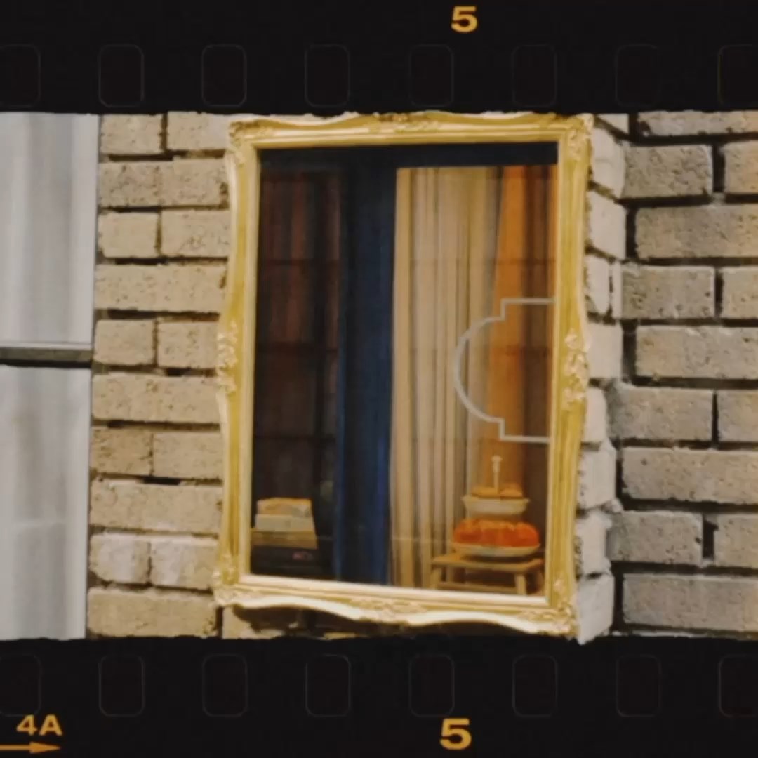 BE Concept Clip Mirror Version 영상입니다.