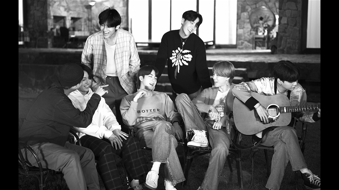 'Life Goes On' MV : like an arrow 영상