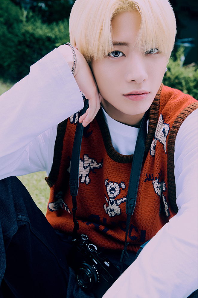 AR-Taehyun; Photo of TOMORROW X TOGETHER member TAEHYUN.