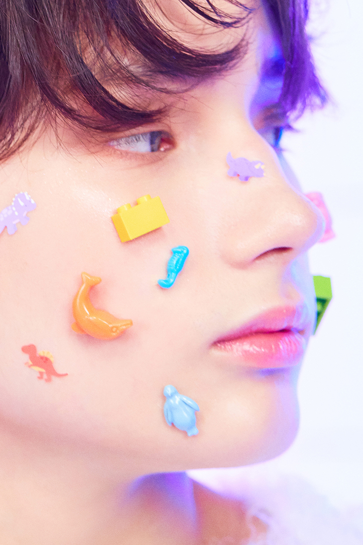 VR-Hueningkai; Photo of TOMORROW X TOGETHER member HUENINGKAI.