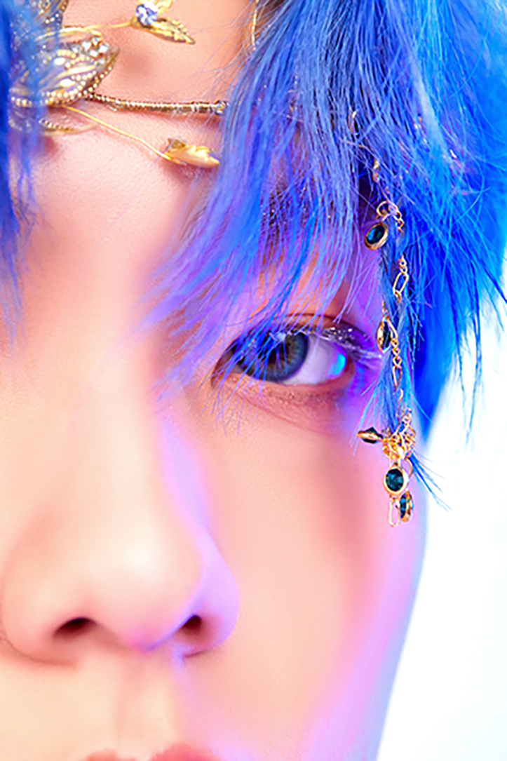 VR-Soobin; Photo of TOMORROW X TOGETHER member SOOBIN.