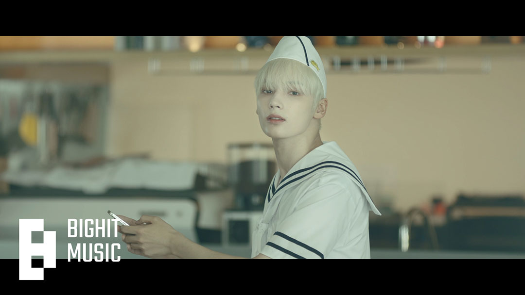 TXT FREEZE FIGHT OR ESCAPE ラキドロ テヒョン Album Review] The Chaos Chapter: FREEZE / The Chaos Chapter: Fight