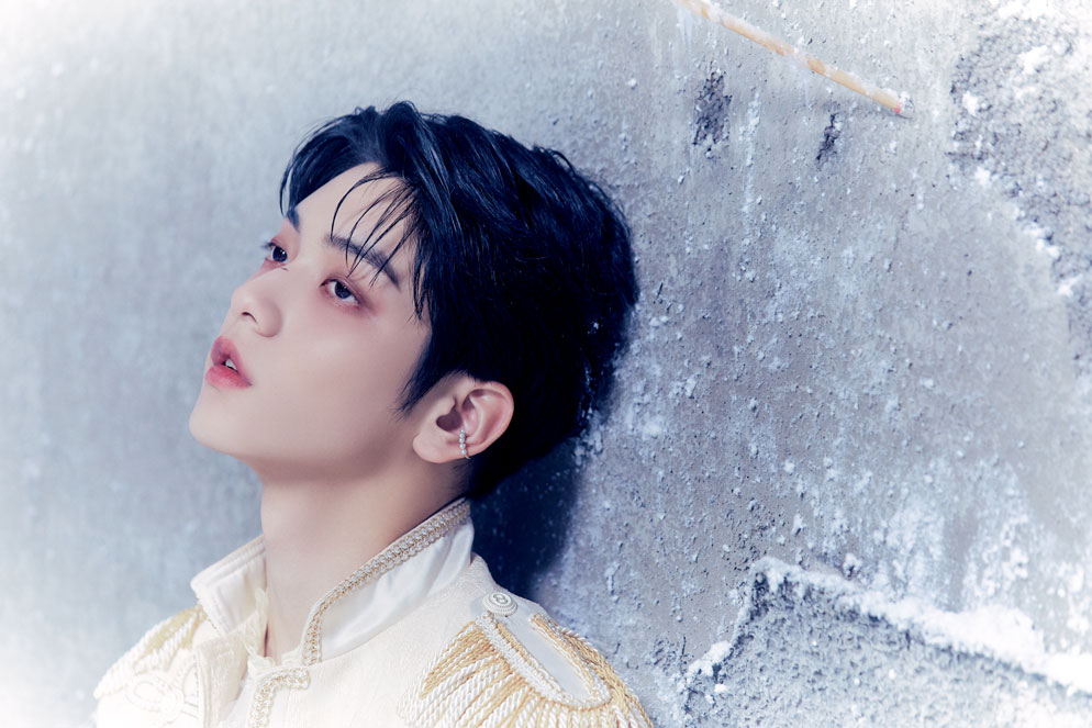 Photo of TOMORROW X TOGETHER member SOOBIN