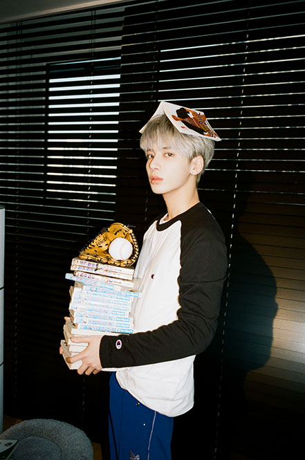 Photo of TOMORROW X TOGETHER member TAEHYUN.