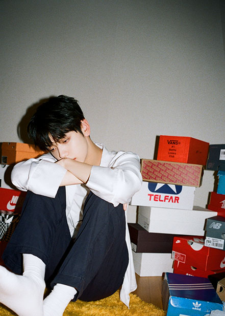 Photo of TOMORROW X TOGETHER member SOOBIN