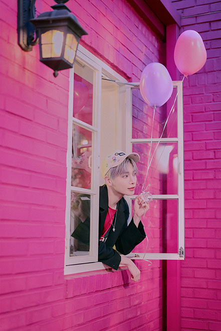 Photo of TOMORROW X TOGETHER member TAEHYUN.