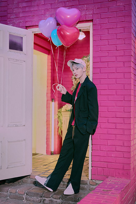 Photo of TOMORROW X TOGETHER member TAEHYUN.