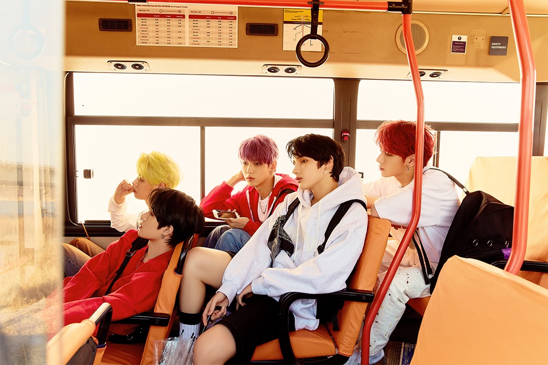 PORT-Group; Photo of TOMORROW X TOGETHER.